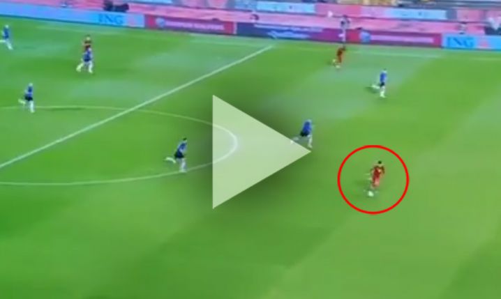 Eden Hazard wychodzi sam na sam i... [VIDEO]